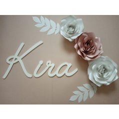   Fából készült dekornév 3 db fényes kartonból készült rózsa papírvirággal