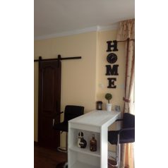 HOME felirat